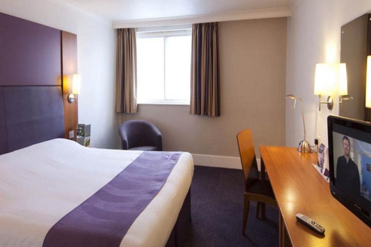 Premier Inn York North West 외부 사진