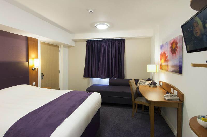 Premier Inn York North West 외부 사진